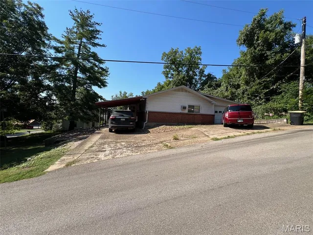 $119,000 | 707 North Grand Avenue, Doniphan, MO 63935