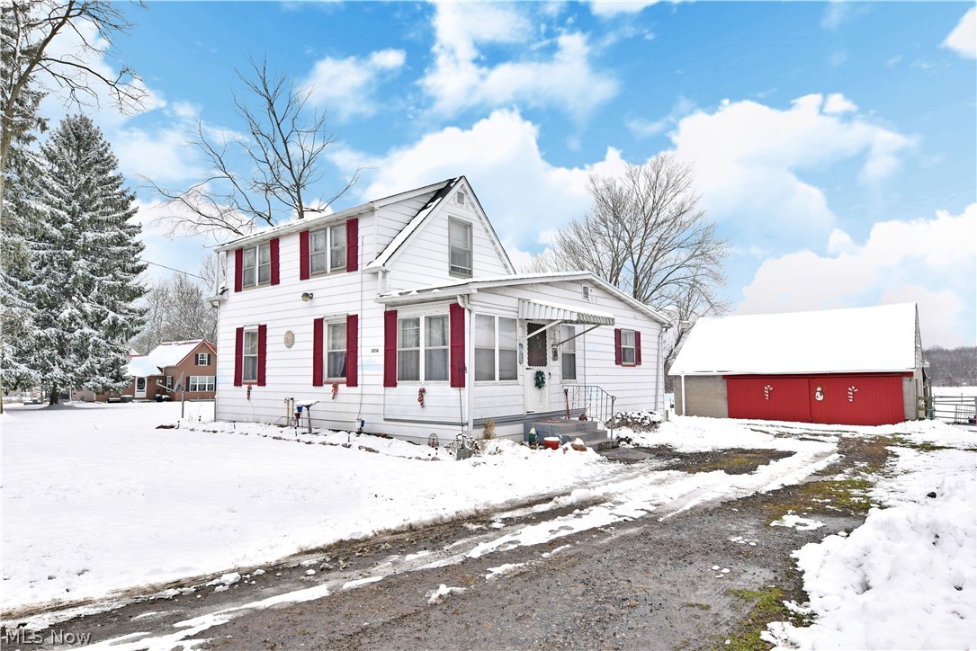 3216 East South Range Road New Springfield, OH 44443 - Photo 1 of 32