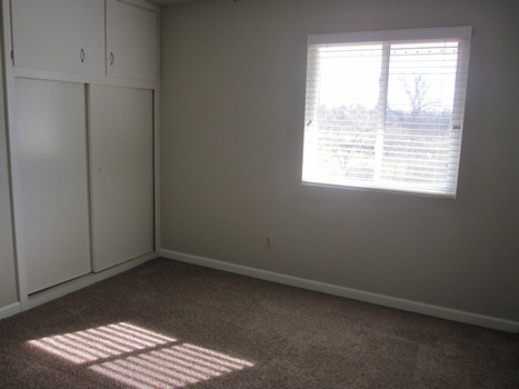 6260 Oasis Road Redding, CA 96003 - Photo 4 of 10 bed 1
