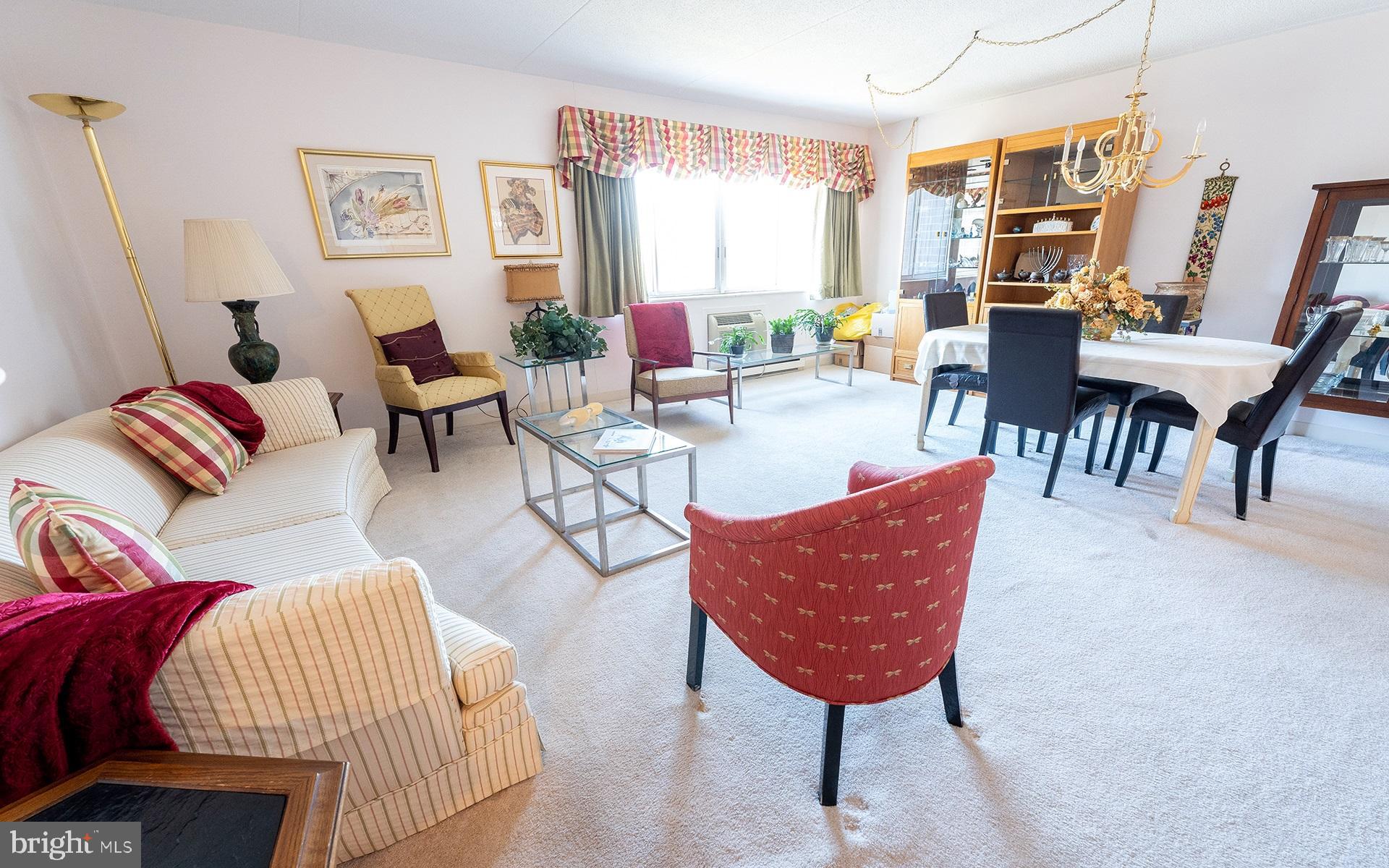 860 Lower Ferry Road, Unit 4G Ewing, NJ 08628 - Photo 7 of 23 Living/Dining Room Combo