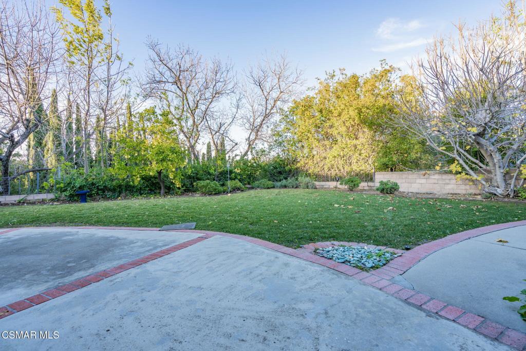 2085 Rayshire Street Thousand Oaks, CA 91362 - Photo 42 of 49