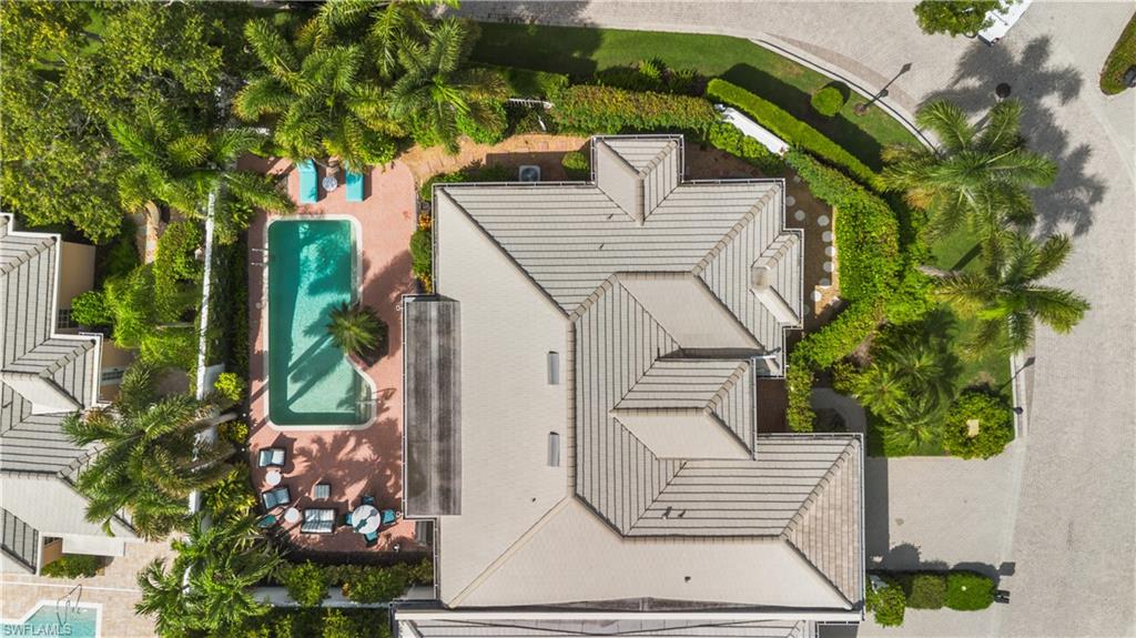 807 Rue Deville, Unit 2 11 Naples, FL 34108 - Photo 2 of 33 Gallery Image 2