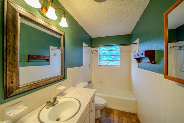 $1,600 | 203 Leighton Drive, Terrell, TX 75160