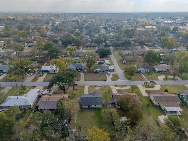 $1,600 | 203 Leighton Drive, Terrell, TX 75160