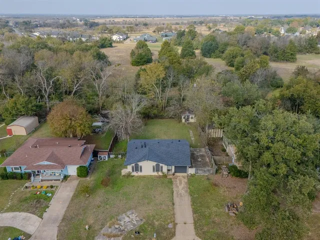 $1,600 | 203 Leighton Drive, Terrell, TX 75160