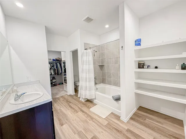 $2,200 | 12346 TRANQUIL Pnes Drive, Houston, TX 77014