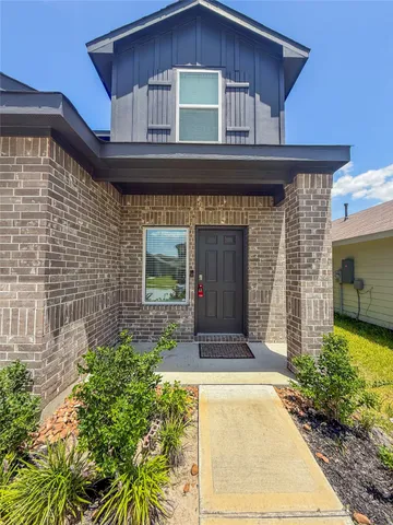 $2,200 | 12346 TRANQUIL Pnes Drive, Houston, TX 77014