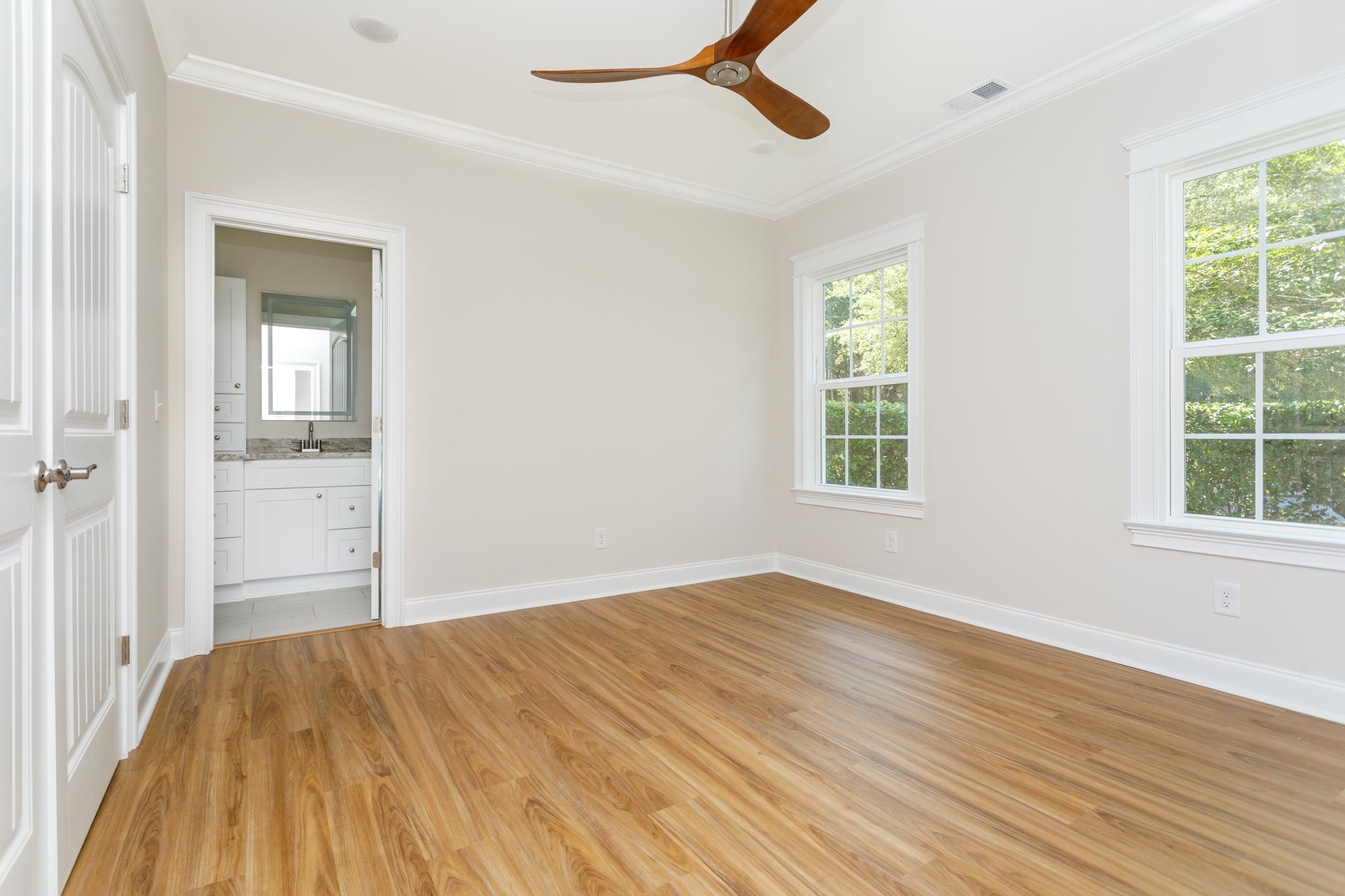 129 Charles Towne Lane Murrells Inlet, SC 29576 - Photo 15 of 34