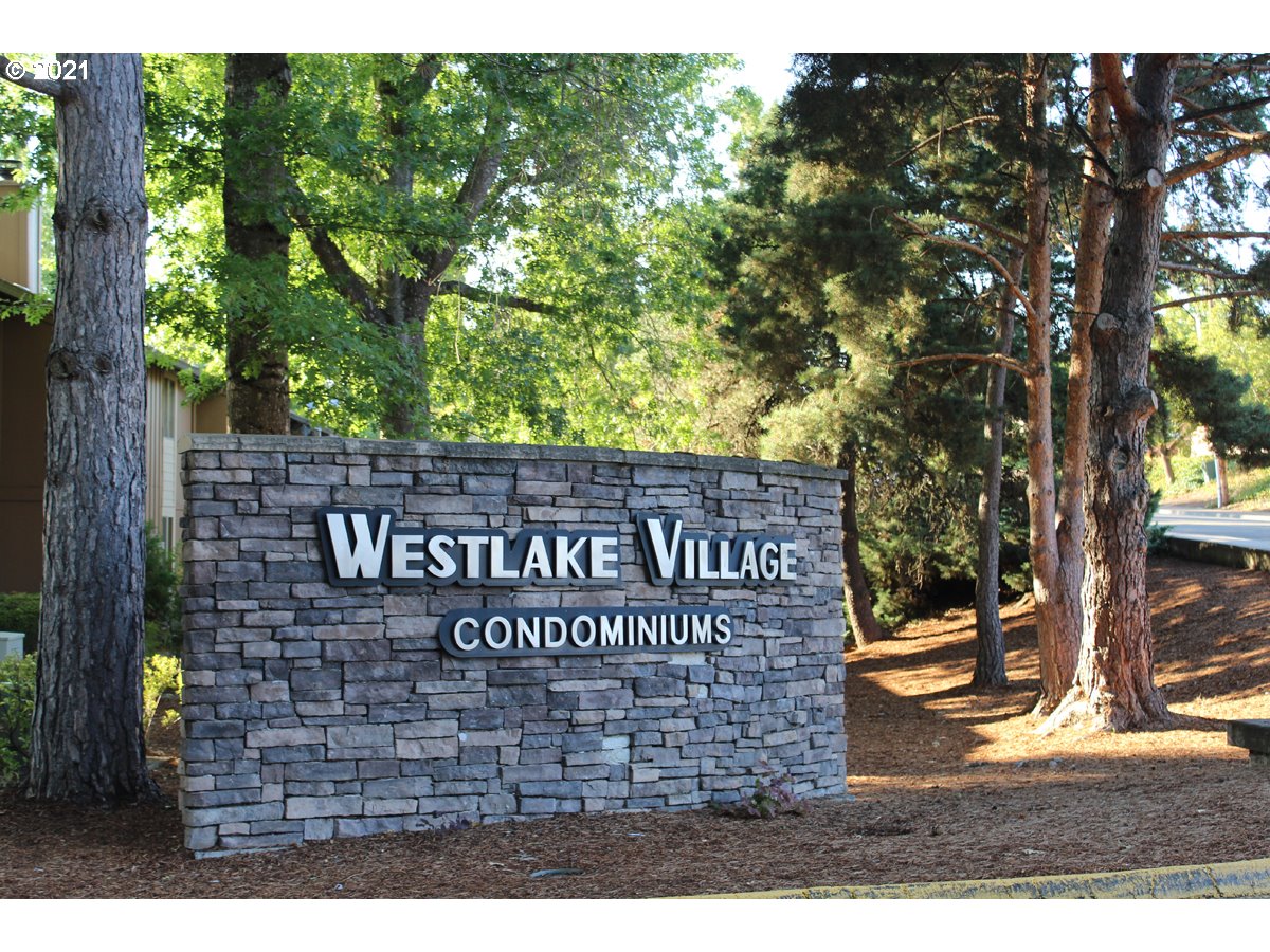 12614 Northwest Barnes Road, Unit 2 Portland, OR 97229 - Photo 2 of 25 Gallery Image 2