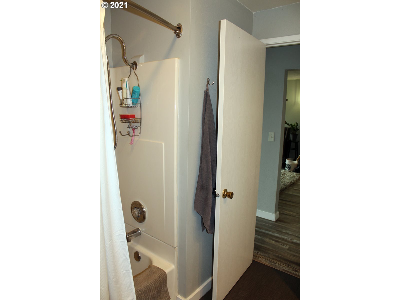 12614 Northwest Barnes Road, Unit 2 Portland, OR 97229 - Photo 11 of 25 Gallery Image 11