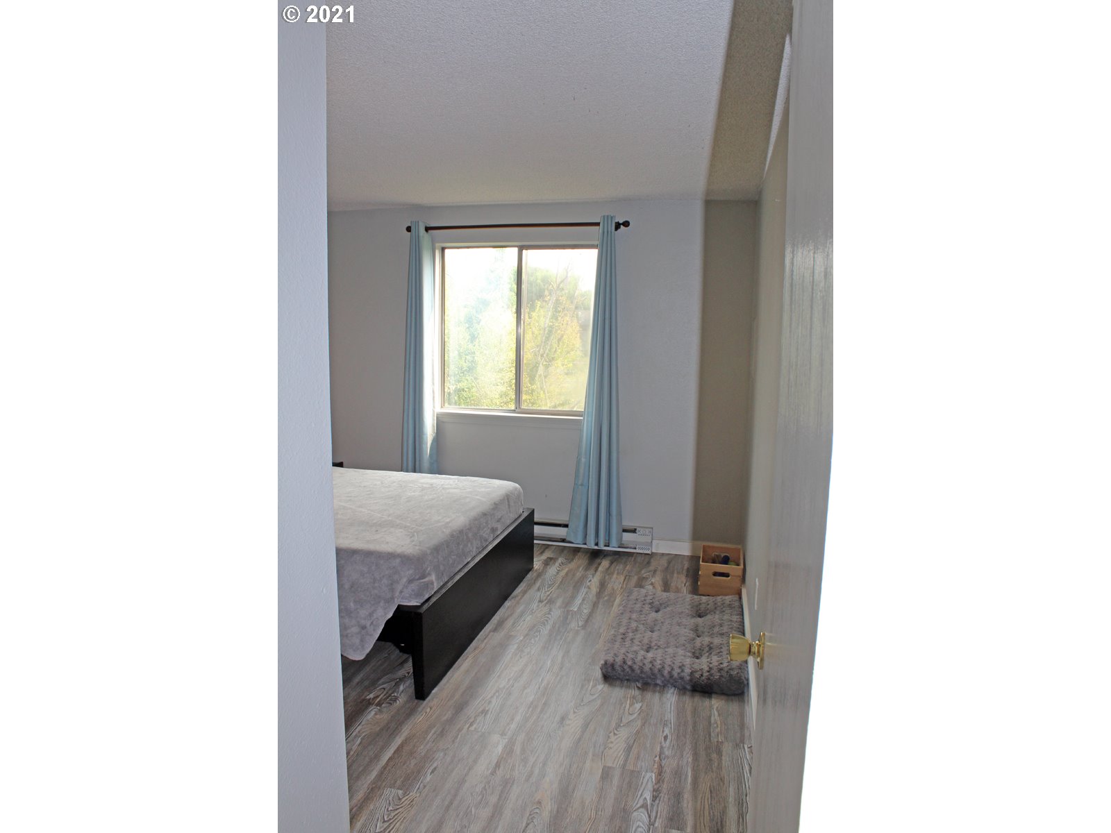 12614 Northwest Barnes Road, Unit 2 Portland, OR 97229 - Photo 12 of 25 Gallery Image 12
