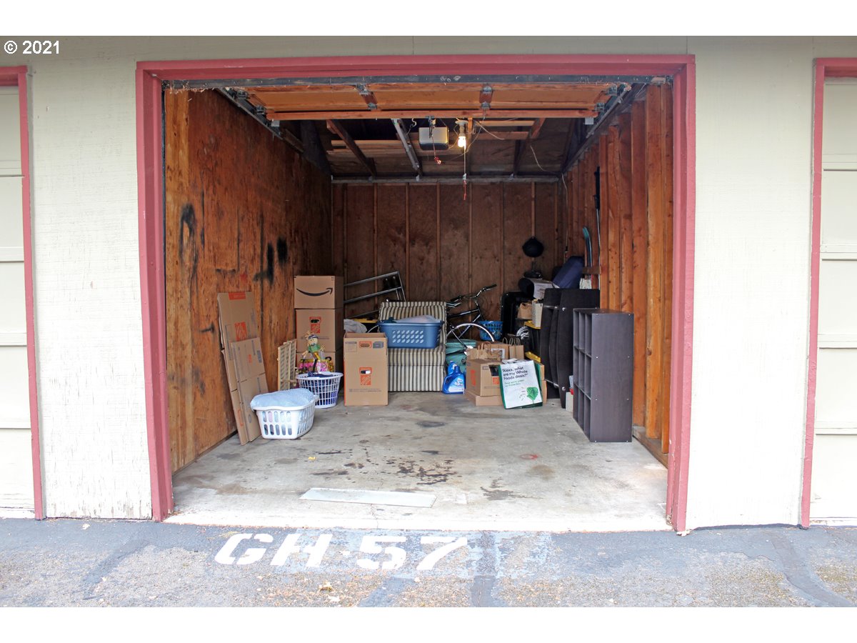 12614 Northwest Barnes Road, Unit 2 Portland, OR 97229 - Photo 19 of 25 Gallery Image 19