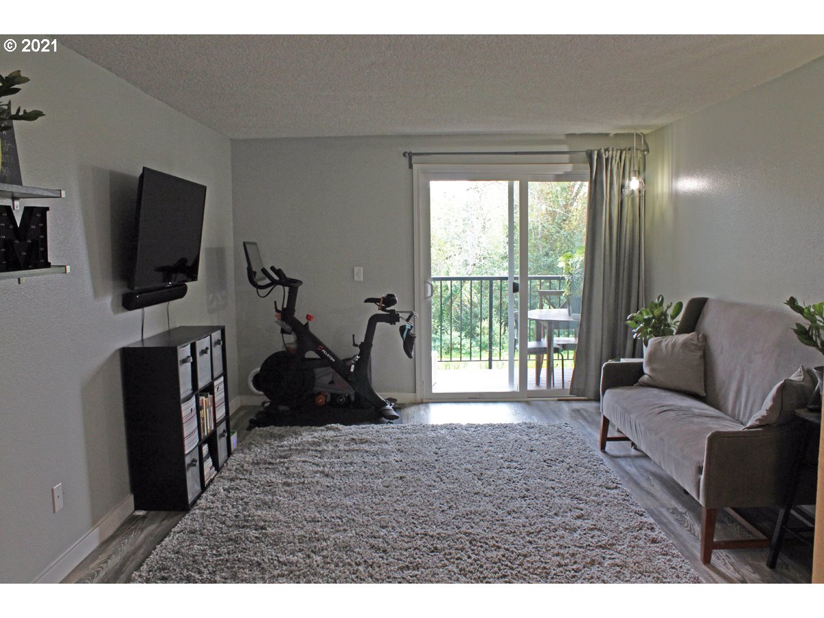 12614 Northwest Barnes Road, Unit 2 Portland, OR 97229 - Photo 3 of 25 Gallery Image 3