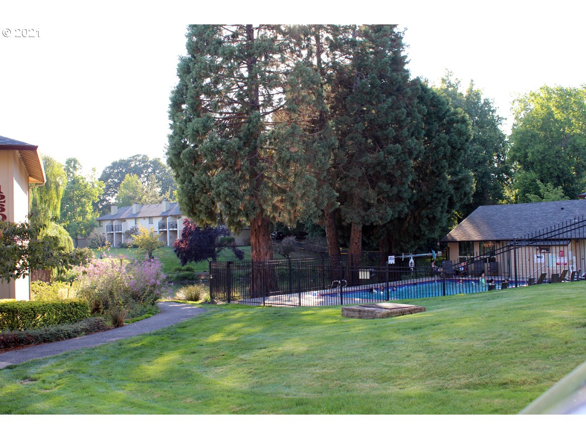 12614 Northwest Barnes Road, Unit 2 Portland, OR 97229 - Photo 22 of 25 Gallery Image 22