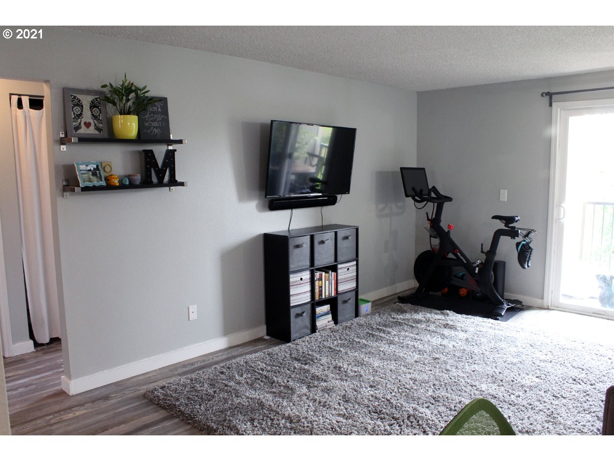 12614 Northwest Barnes Road, Unit 2 Portland, OR 97229 - Photo 4 of 25 Gallery Image 4