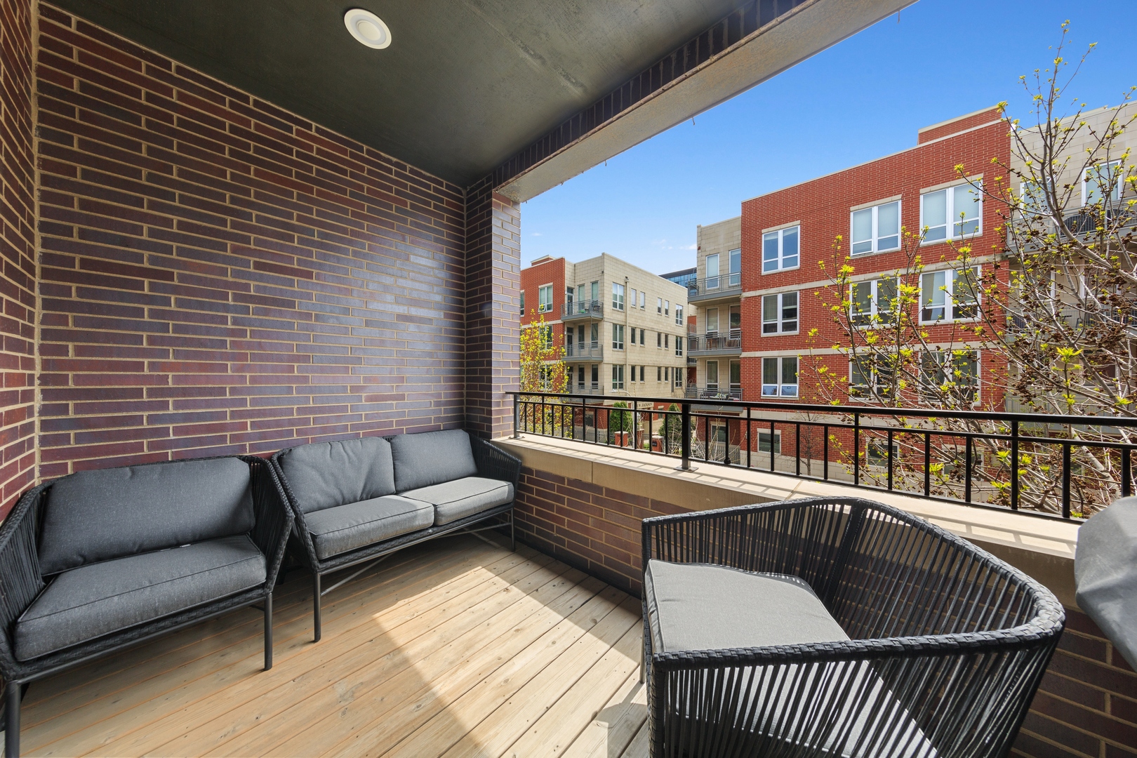 1242 West Jackson Boulevard, Unit 2W Chicago, IL 60607 - Photo 16 of 17