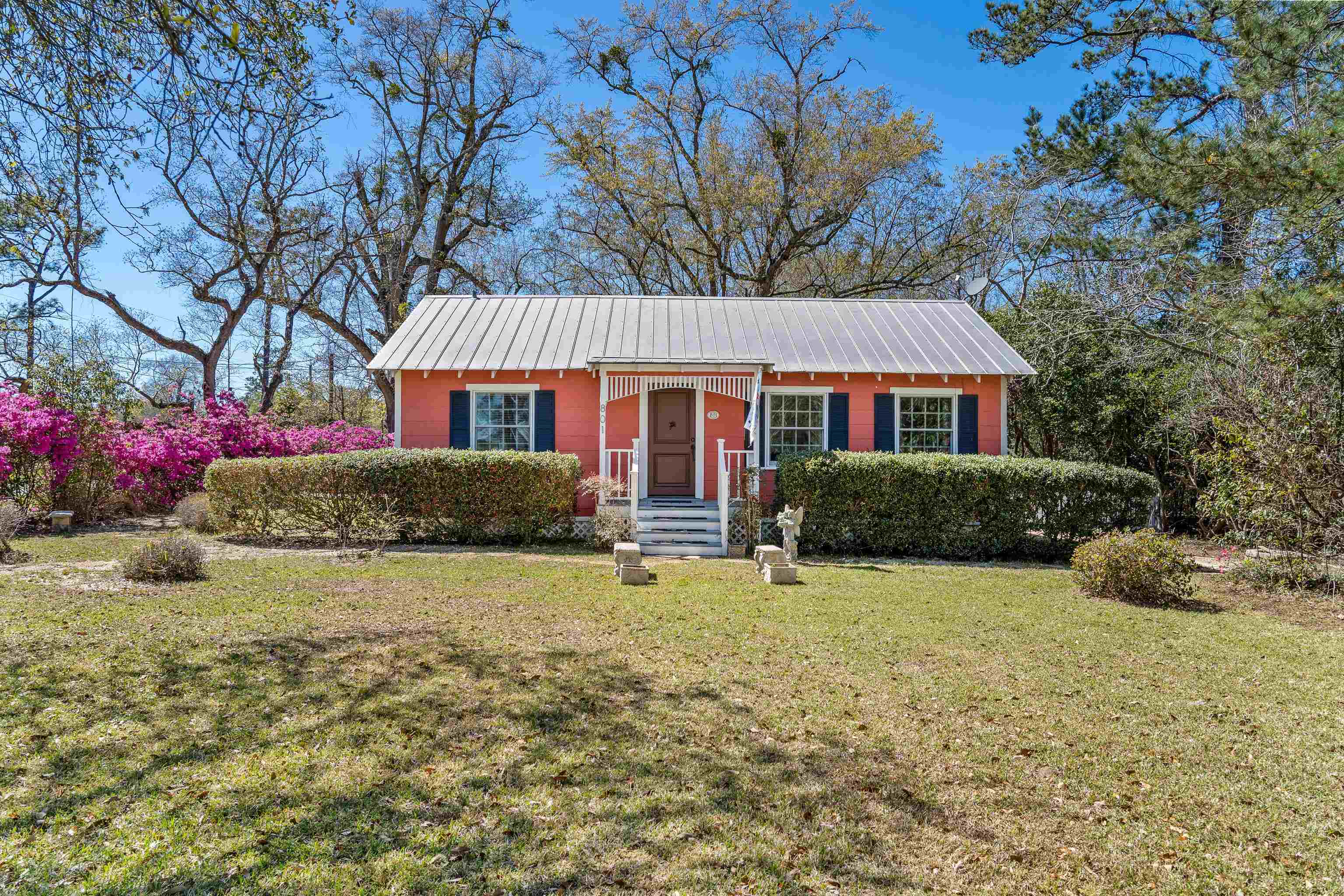 801 North Pine Street Foley, AL 36535 - Photo 2 of 27
