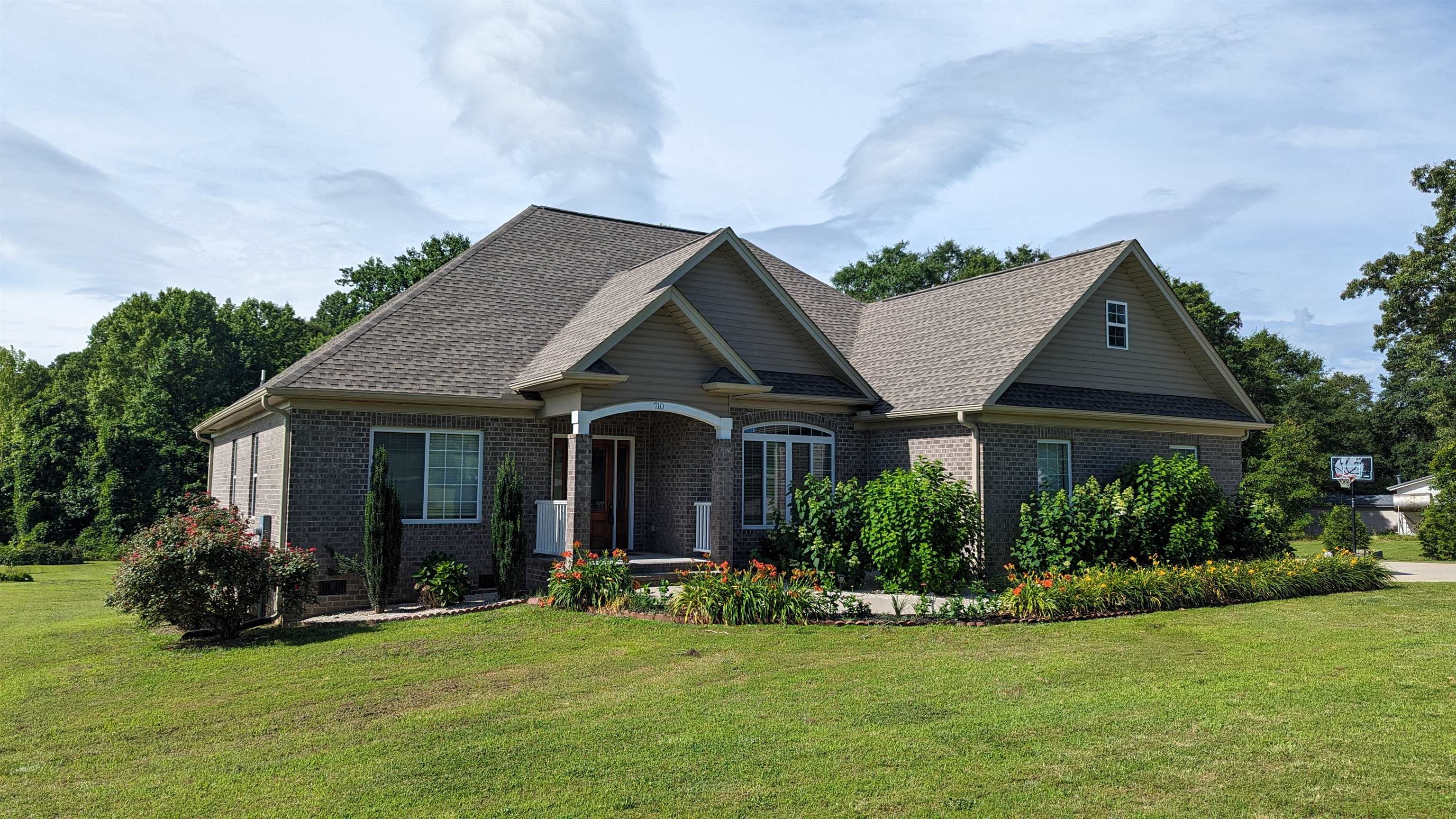 710 State Rd S-42-2215 Roebuck, SC 29376 - Photo 1 of 11