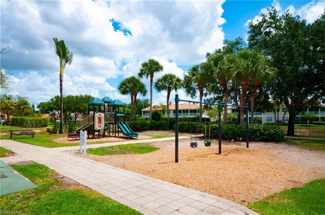 $405,000 | 3031 Horizon Lane, Unit 2308, Naples, FL 34109
