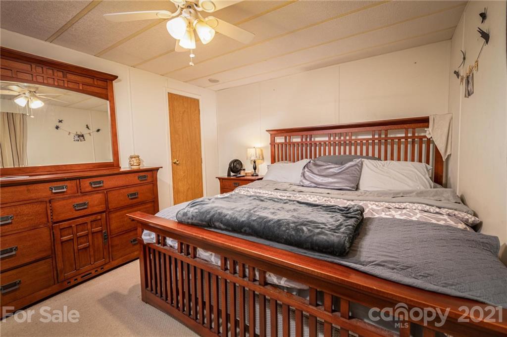 500 Miner's Road Lincolnton, NC 28092 - Photo 9 of 21 Gallery Image 9