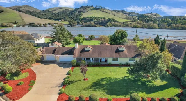 $1,188,888 | 21160 Valle San Juan Drive, Salinas, CA 93907