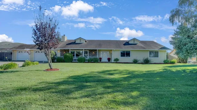 $1,188,888 | 21160 Valle San Juan Drive, Salinas, CA 93907