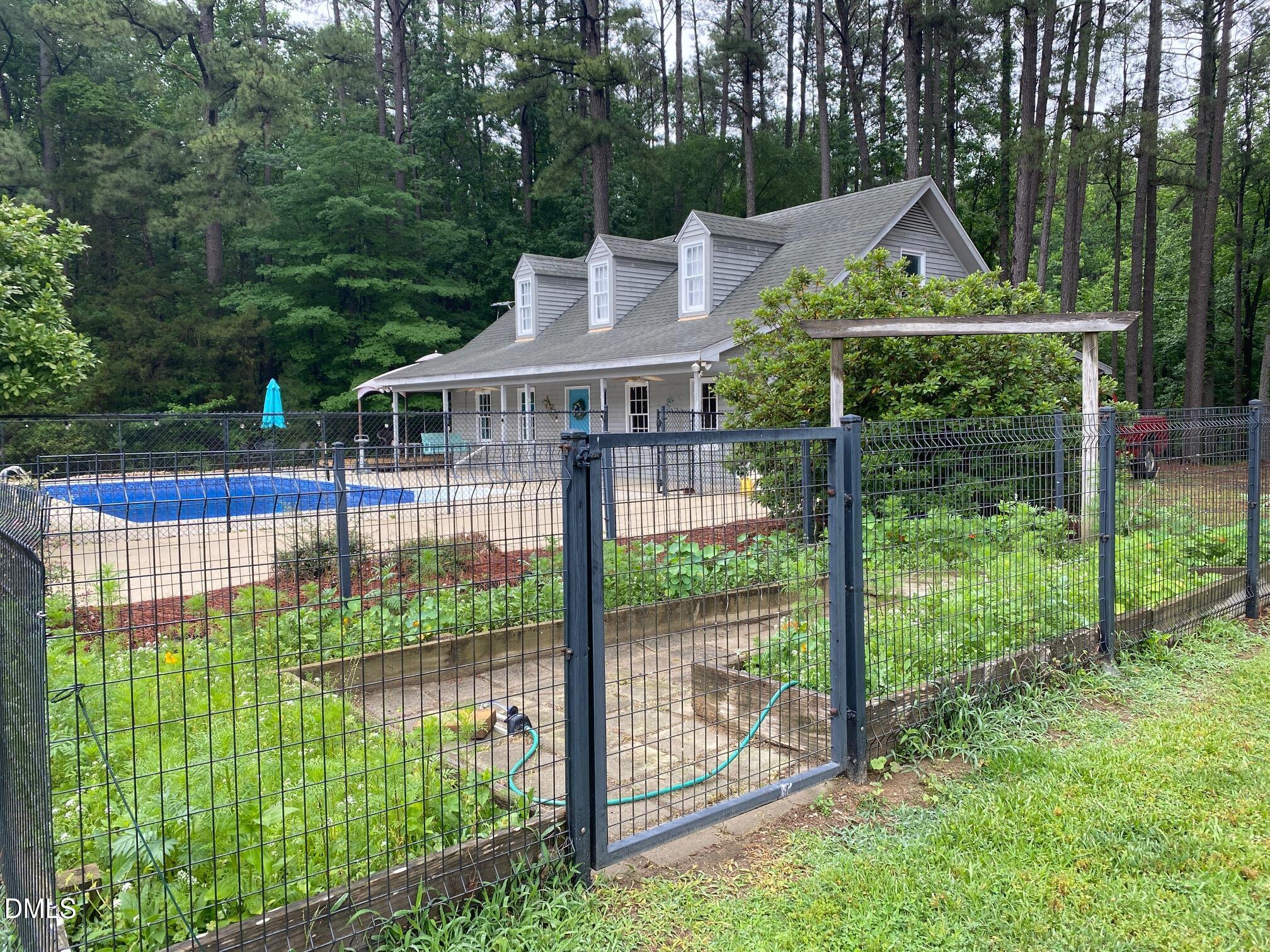 2256 Shotwell Road Clayton, NC 27520 - Photo 52 of 74 Raised Bed Garden