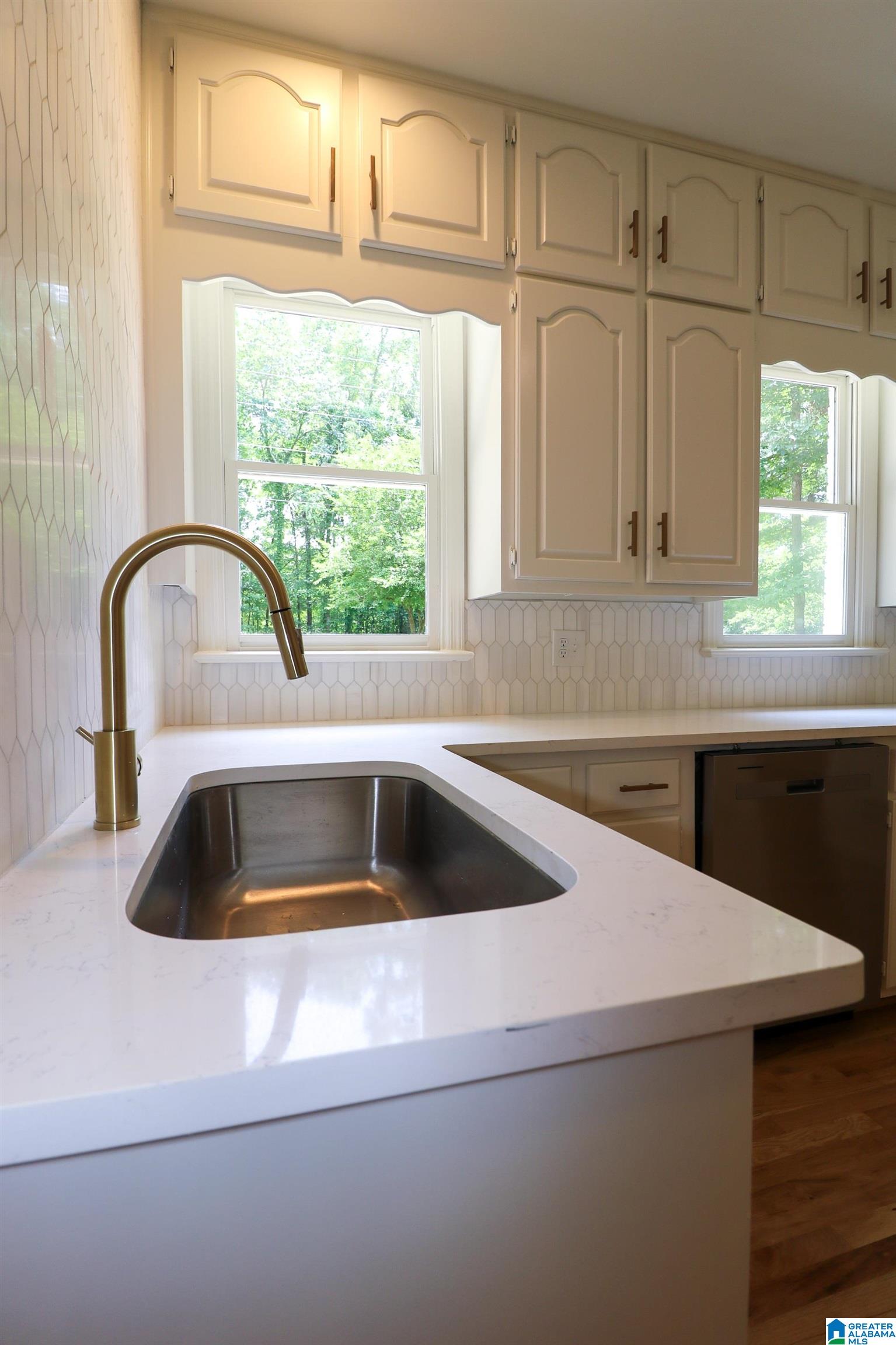 111 Dove Cove Road Talladega, AL 35160 - Photo 14 of 70
