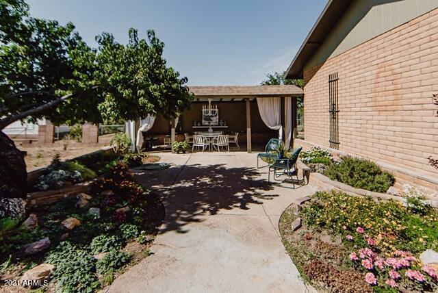 110 Nighthawk Avenue Bisbee, AZ 85603 - Photo 24 of 26 Courtyard
