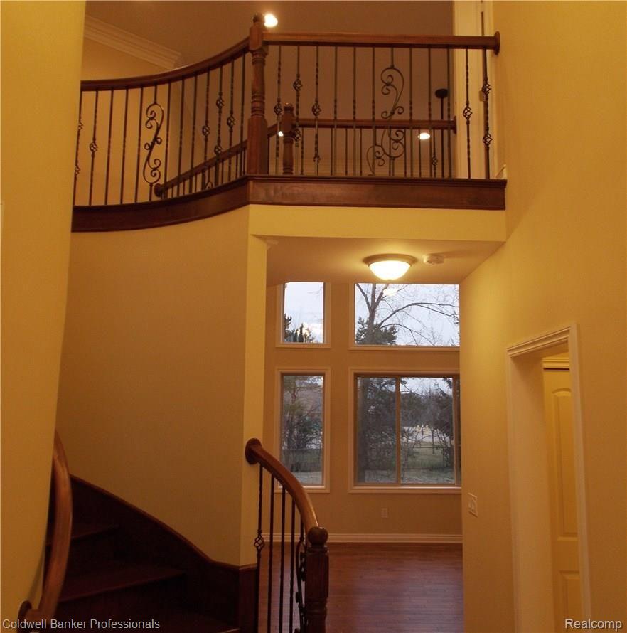 2143 Cattail Circle Rochester, MI 48309 - Photo 11 of 21 011.JPG