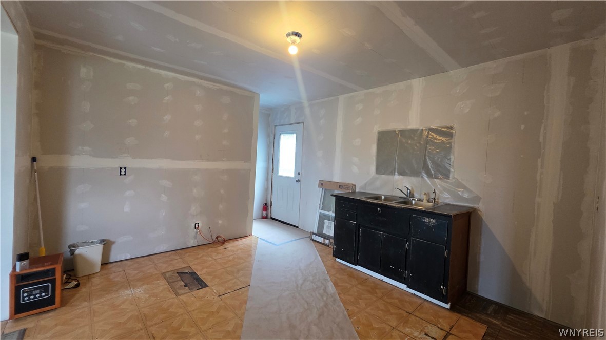 1768 Lewiston Road Alabama, NY 14013 - Photo 5 of 32