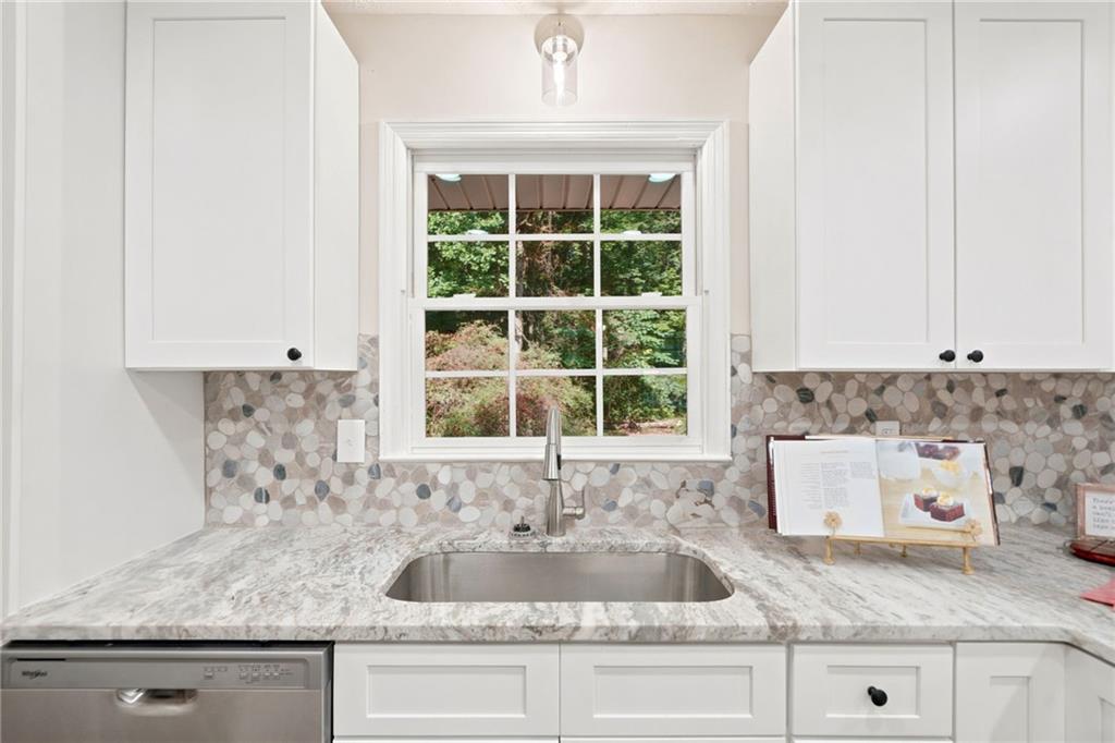 7215 Sinyard Road Lithia Springs, GA 30122 - Photo 13 of 70