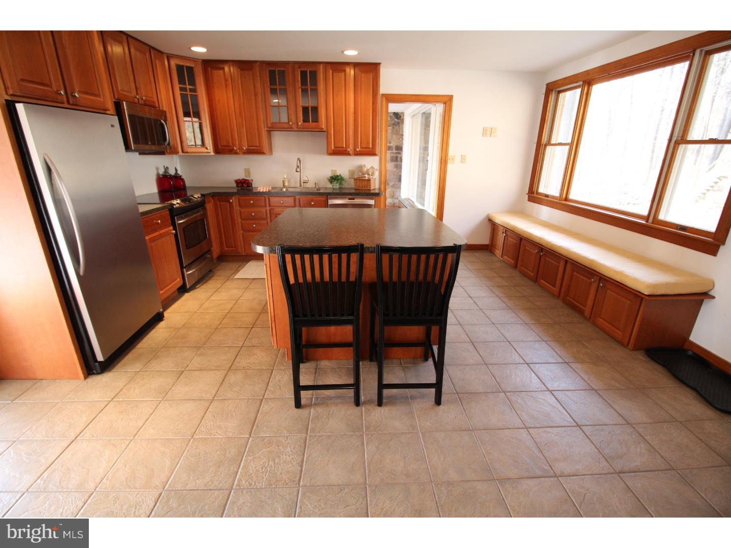 247 Thompson Mill Road Newtown, PA 18940 - Photo 6 of 25