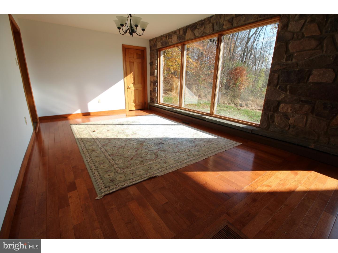 247 Thompson Mill Road Newtown, PA 18940 - Photo 10 of 25
