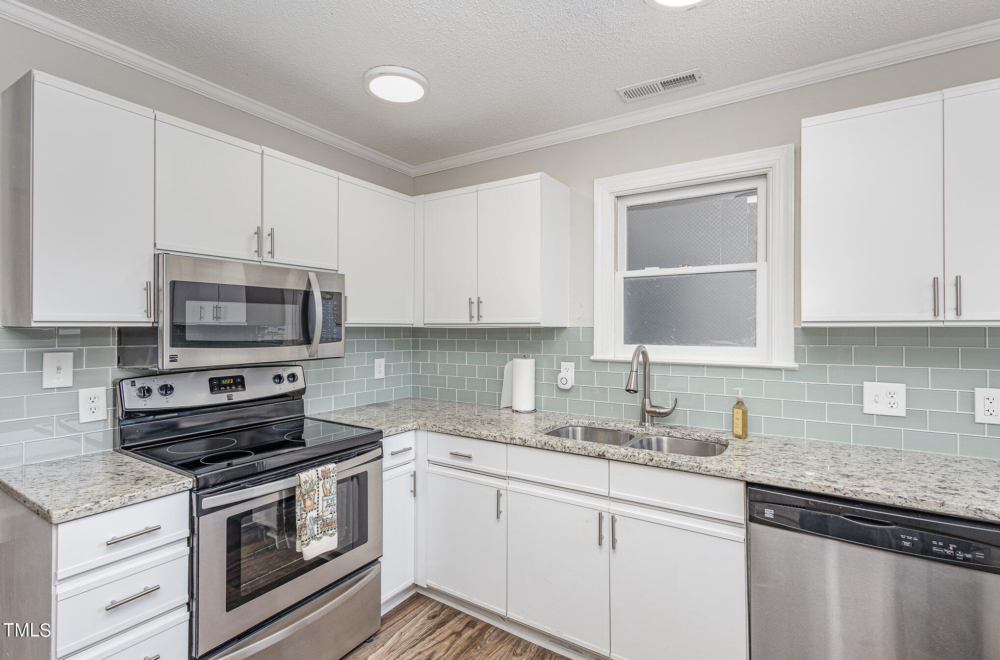 7040 Sandy Forks Road, Unit 203 Raleigh, NC 27609 - Photo 16 of 30 016_r6ii1038-edit