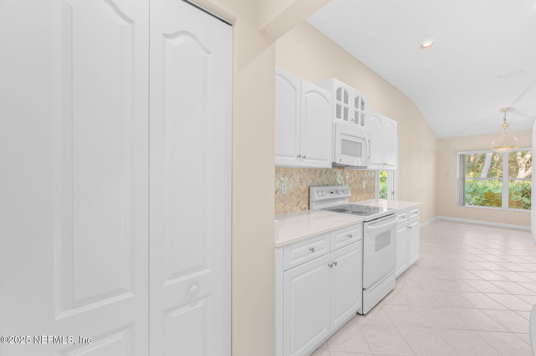 284 San Nicolas Way St. Augustine, FL 32080 - Photo 14 of 47 14-web-or-mls-284 San Nicholas-14