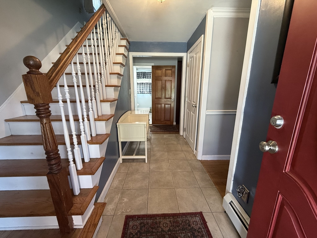 94 Valley Road Somerset, MA 02726 - Photo 4 of 28 Gallery Image 4