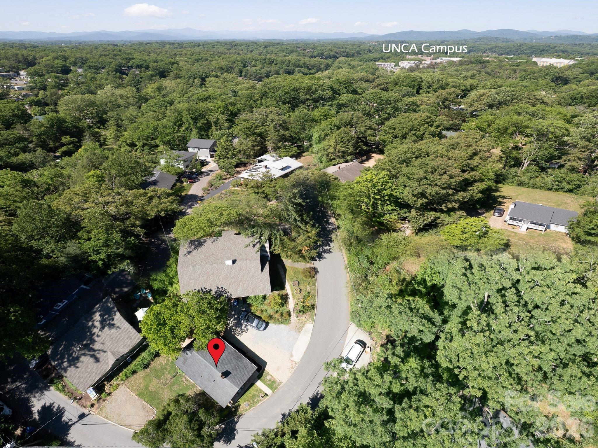 24 Chatham Road Asheville, NC 28804 - Photo 2 of 34