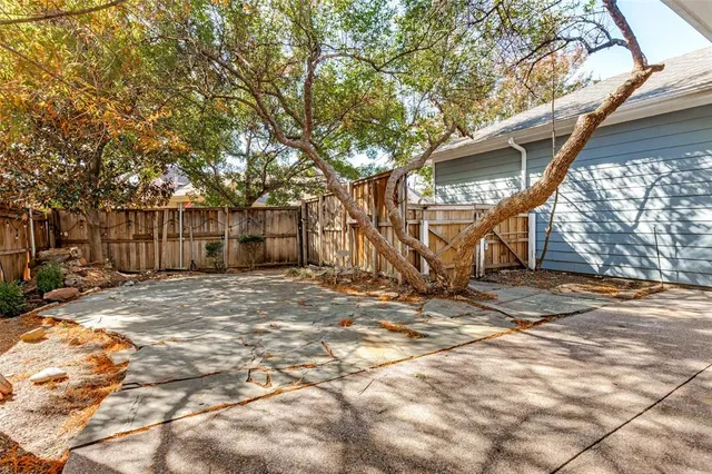 $490,000 | 8020 Bridge Street, North Richland Hills, TX 76180