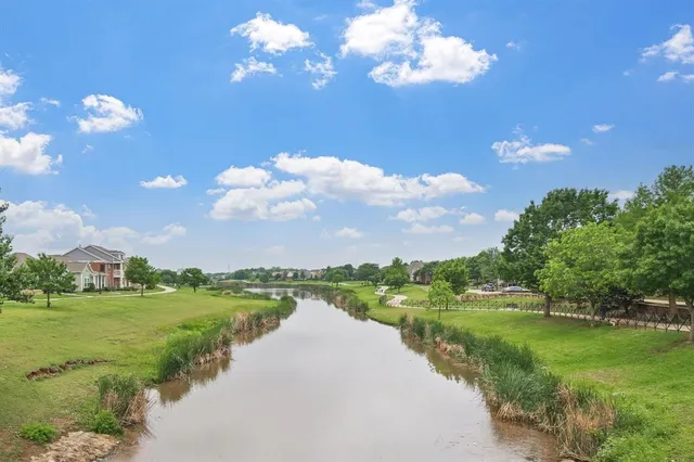 $490,000 | 8020 Bridge Street, North Richland Hills, TX 76180