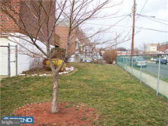 3847 Fairdale Road Philadelphia, PA 19154 - Photo 2 of 12 Exterior Side