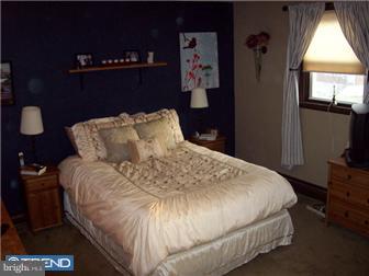 3847 Fairdale Road Philadelphia, PA 19154 - Photo 8 of 12 Bedroom - Main