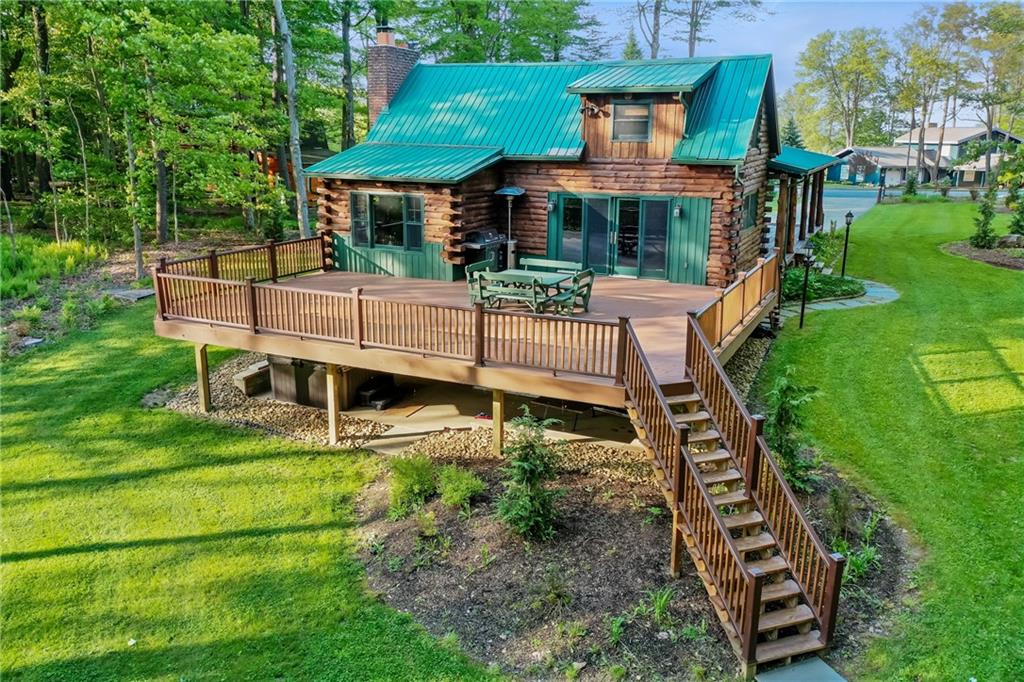 415 Gardner Road Hidden Valley, PA 15502 - Photo 2 of 32 New 1000SF deck