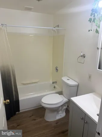 $1,400 | 1008 Clifton Avenue, Unit B, Darby, PA 19023