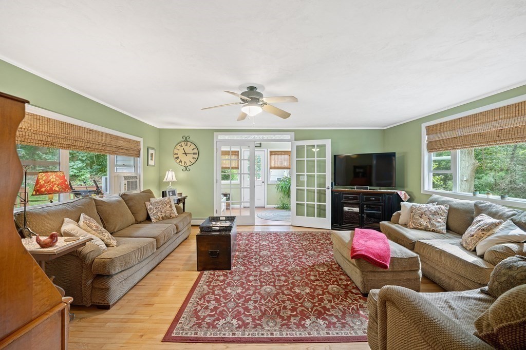 40 Fairview Park Road Sturbridge, MA 01566 - Photo 10 of 35