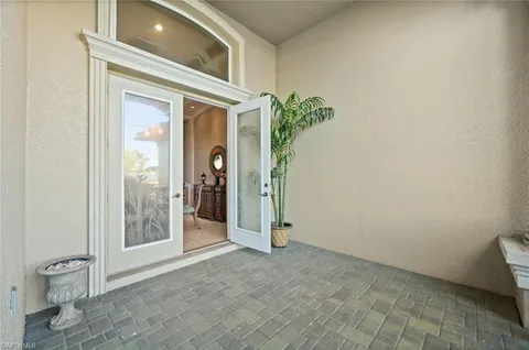 $829,000 | 4009 Chiquita Boulevard South, Cape Coral, FL 33914