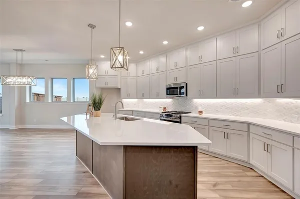 $479,990 | 748 Shinnery Oak Way, Waxahachie, TX 75165