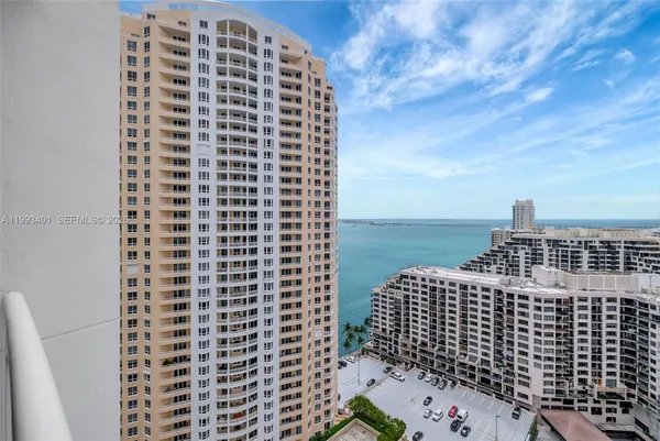$8,900 | 848 Brickell Key Drive, Unit 2605, Miami, FL 33131