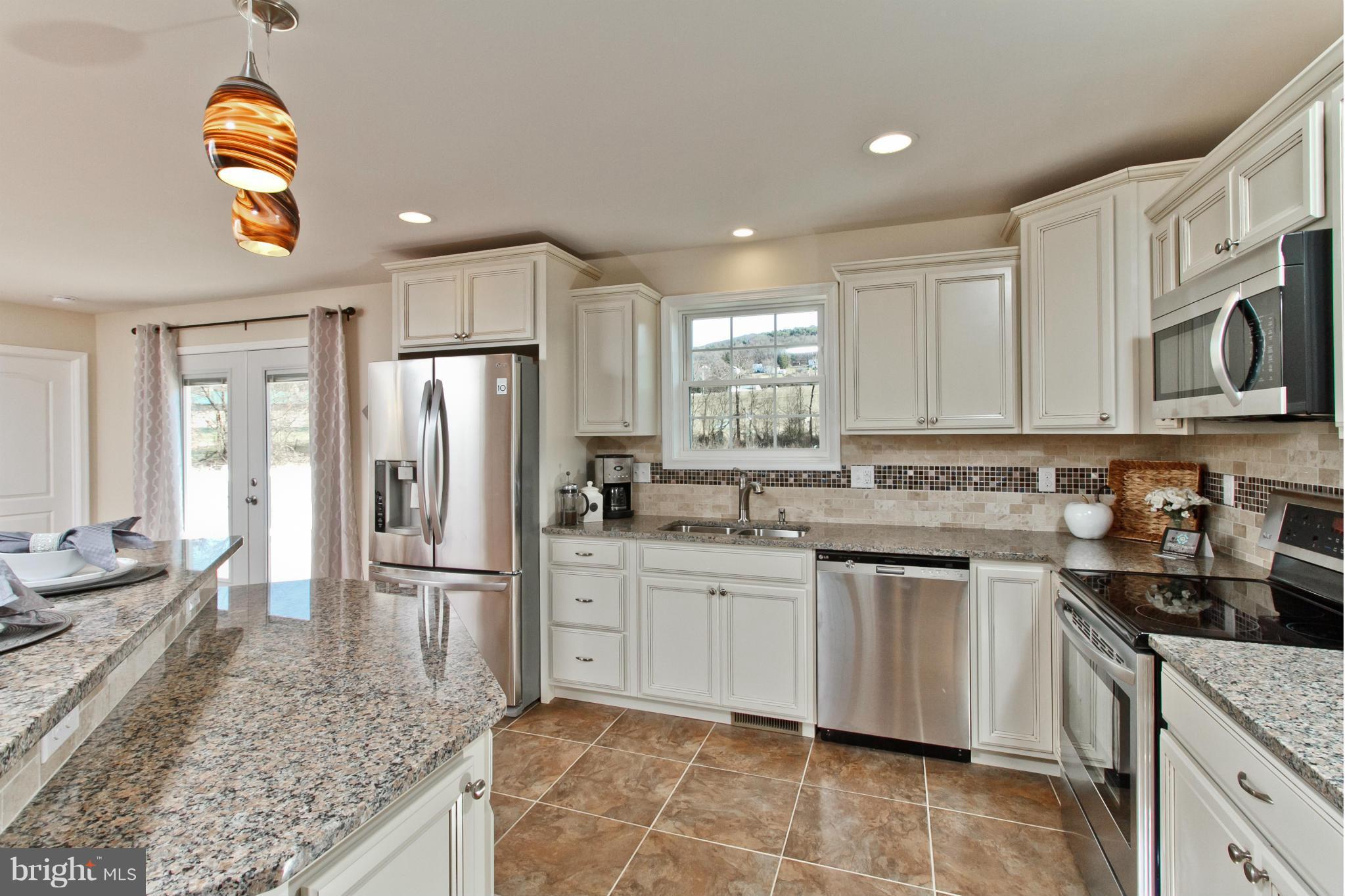 6243 Appletown Road Boonsboro, MD 21713 - Photo 9 of 30 Kitchen-Granite Tops & Tile Backsplash