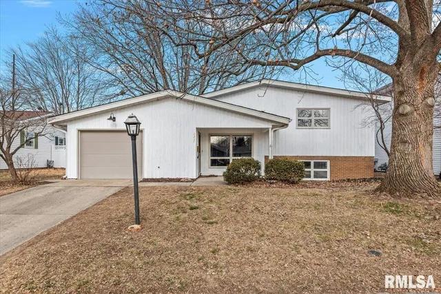 $249,900 | 2357 Grinnell Drive, Springfield, IL 62704